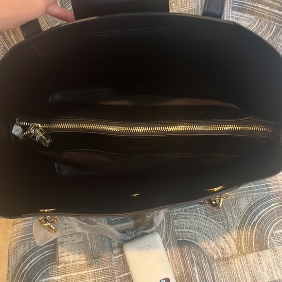 Mario Valentino Tote black bag new with tag - Picture 15 of 16